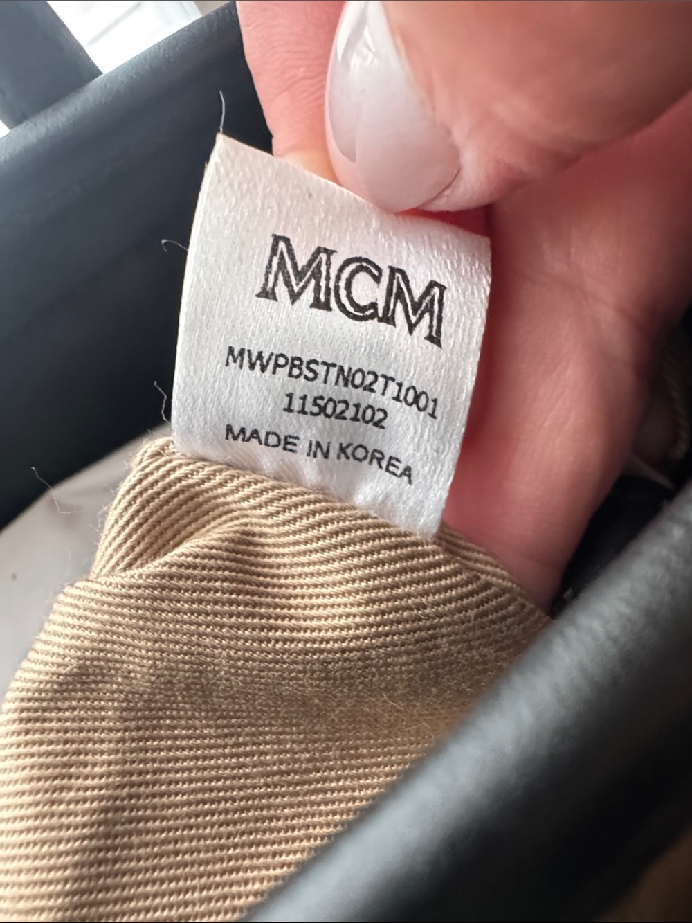 MCM Monochrome Logo Tote Bag - Picture 13 of 13